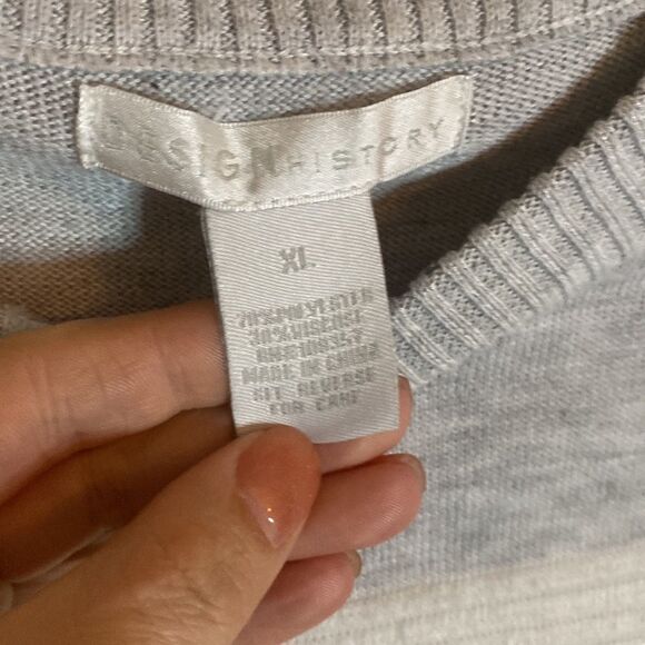 DESIGN HISTORY Charlotte Balloon Sleeve Pullover Size: XL - Picture 6 of 9